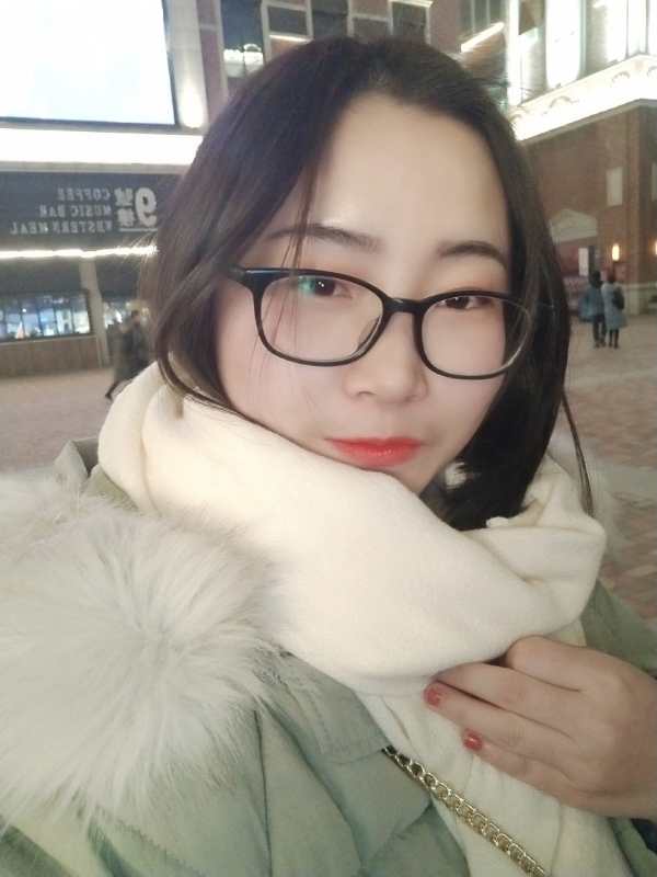 戚丽