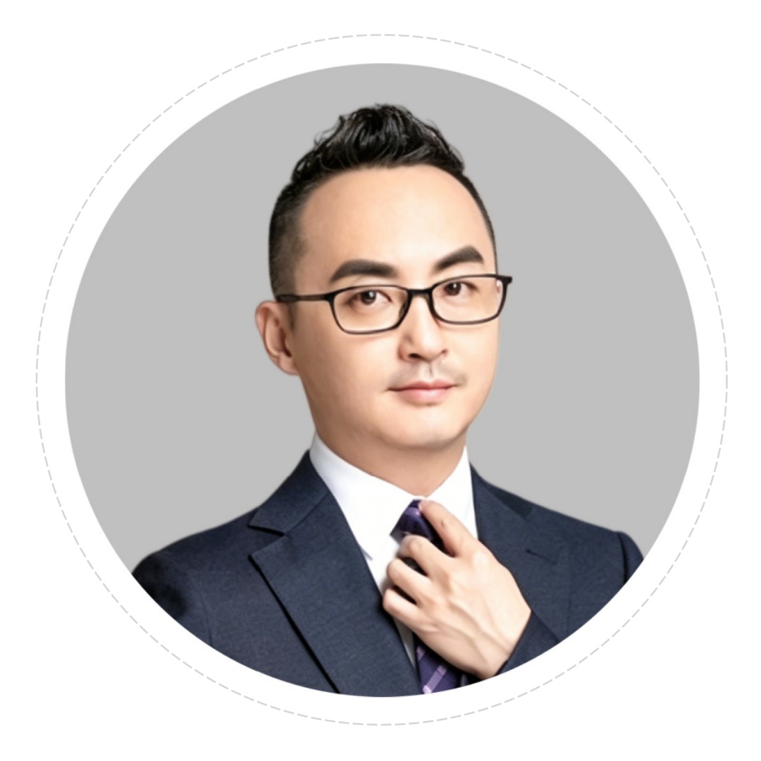 李允 副研究员 音乐表演 侧面