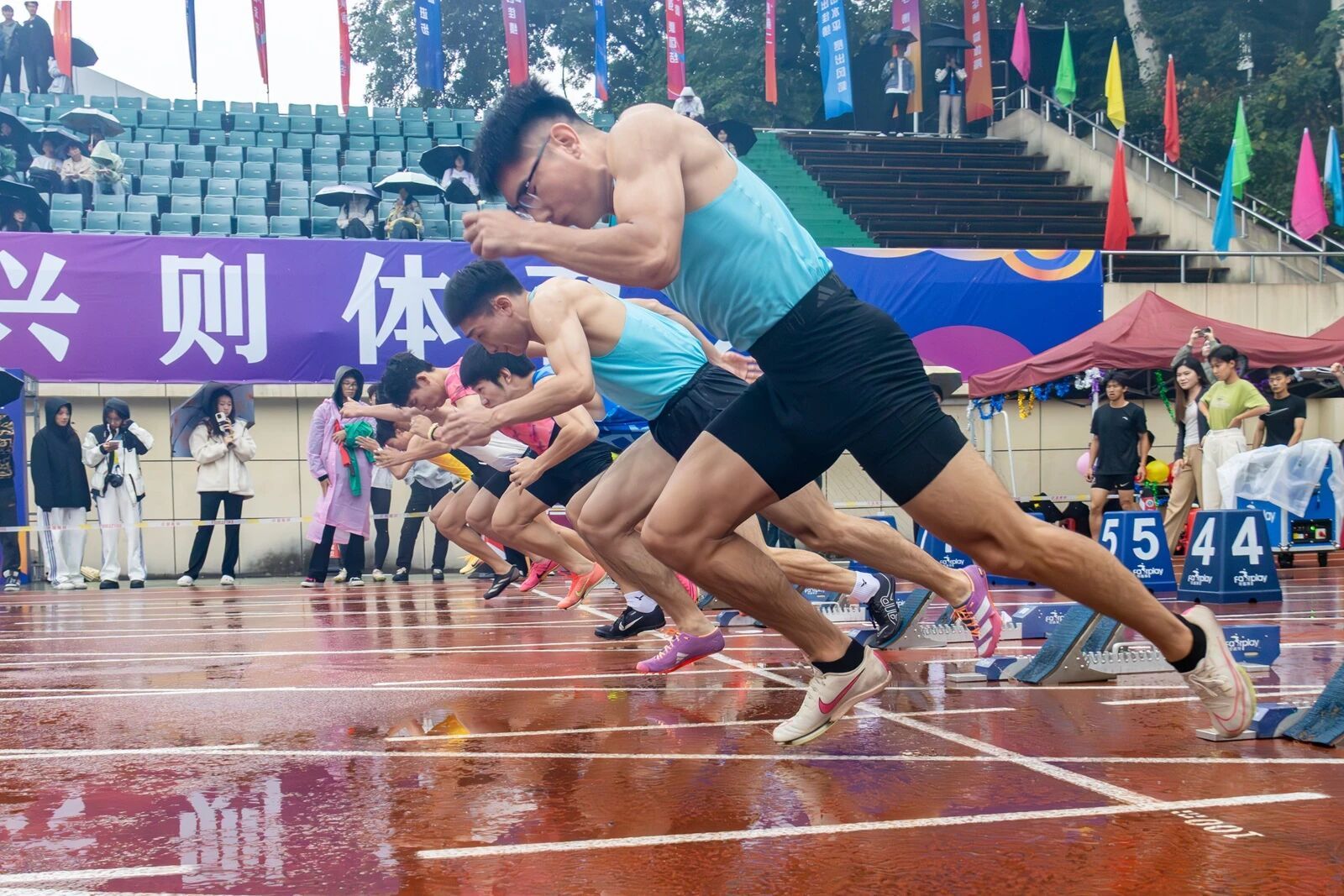 新闻1